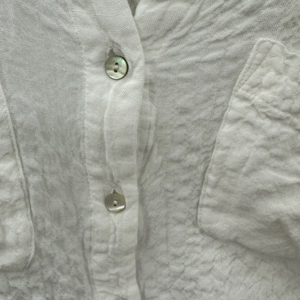 JANE & DELANCEY white shirt sleeve lightweight blouse.  SMALL - Picture 8 of 10